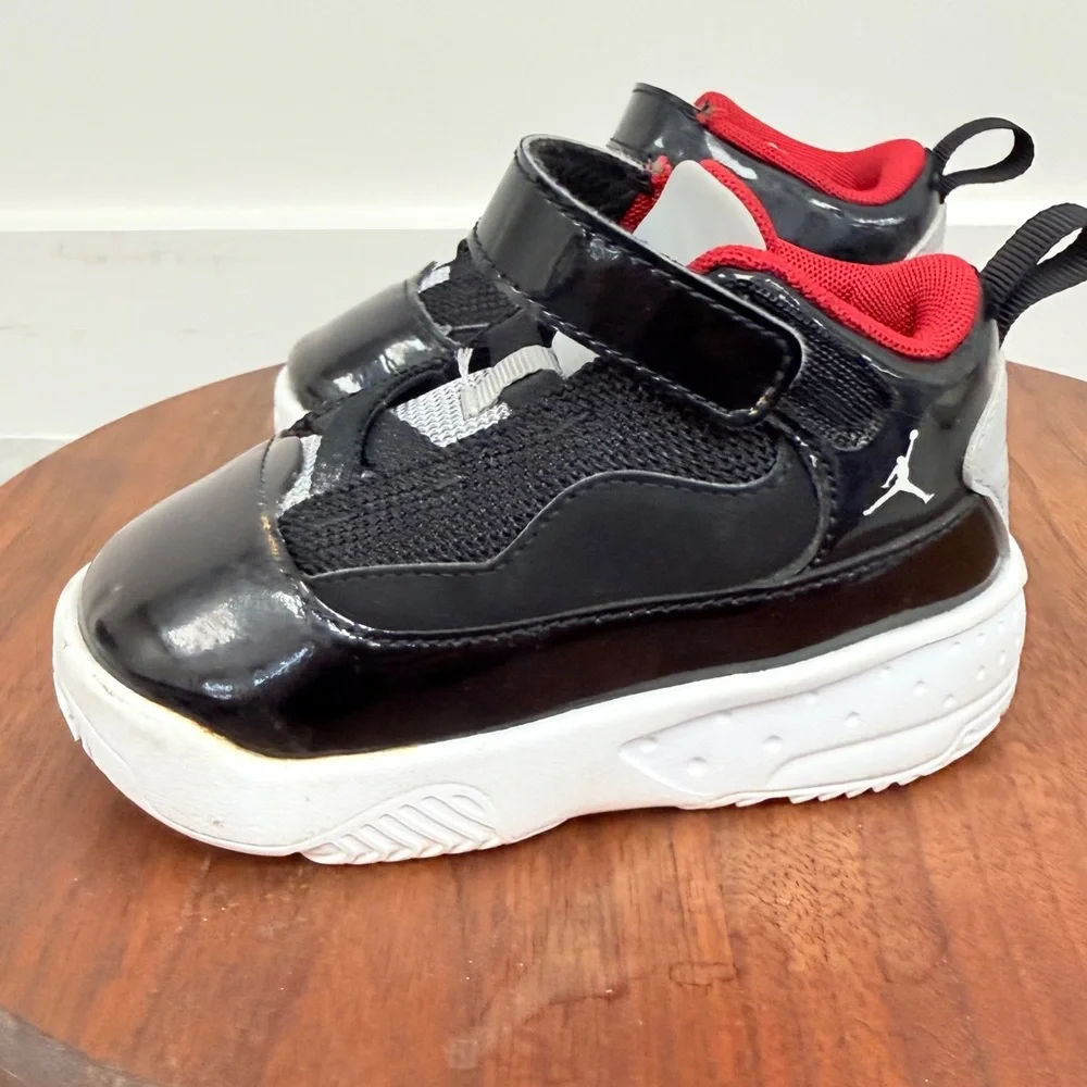 Jordan Max Aura 2‎ Toddler sneakers